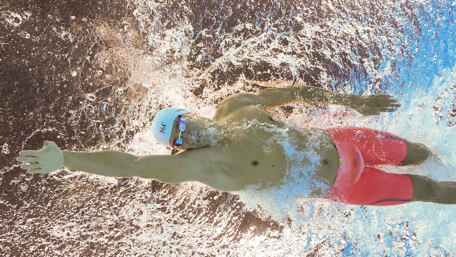 开云体育官网-世界排名争夺战之夜，若日尼奥惊艳四座